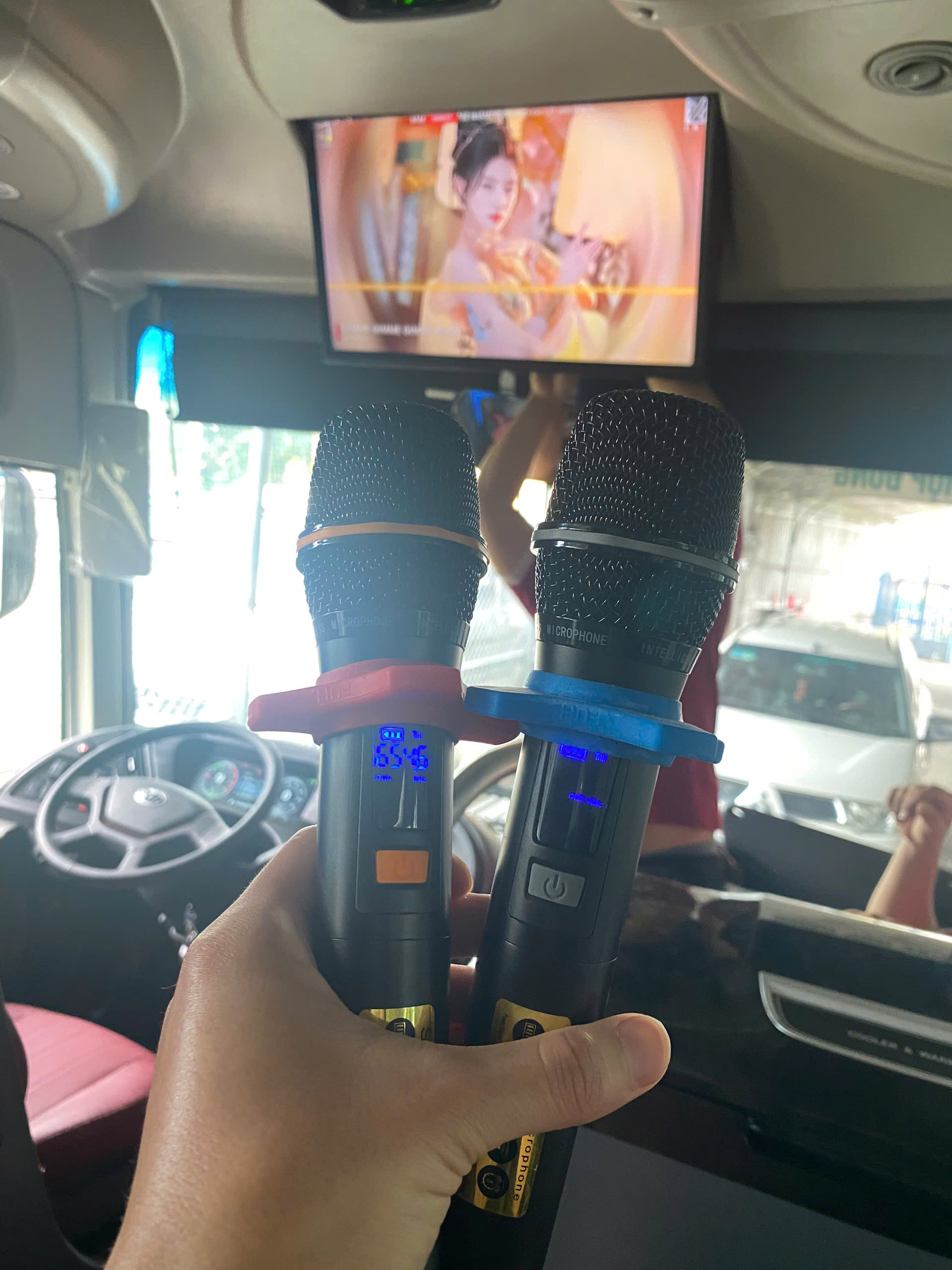 Hệ thống âm thanh karaoke chuyên nghiệp